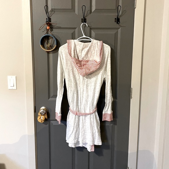 Splendid Bath Robe - Picture 4 of 5